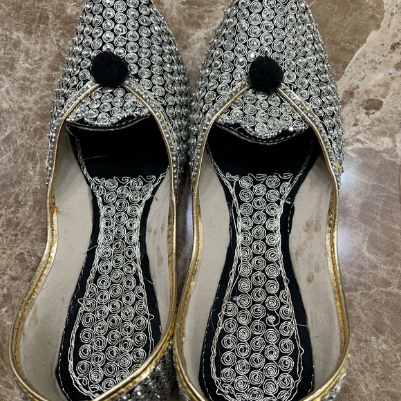 Shoes - Picture 1 of 4